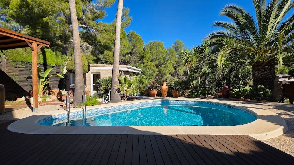 Property 2438 - Image 32